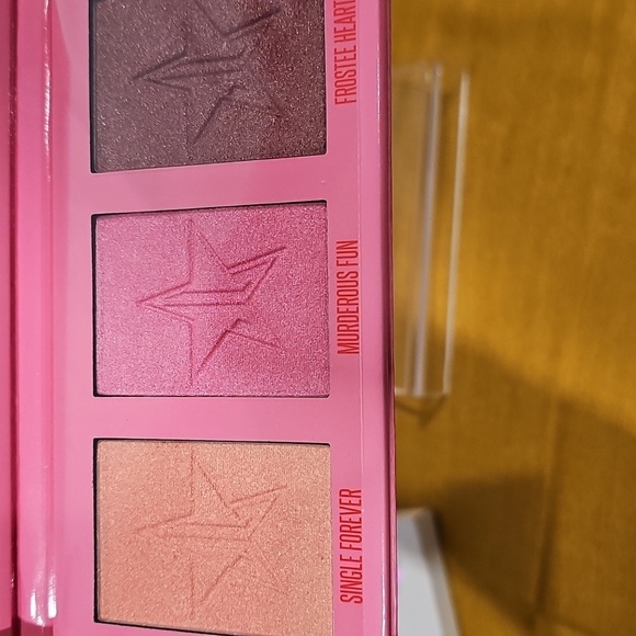Jeffree Star Heartbreaker Skin Frost Highlighter Palette. NIB - 3 colors - Picture 3 of 4